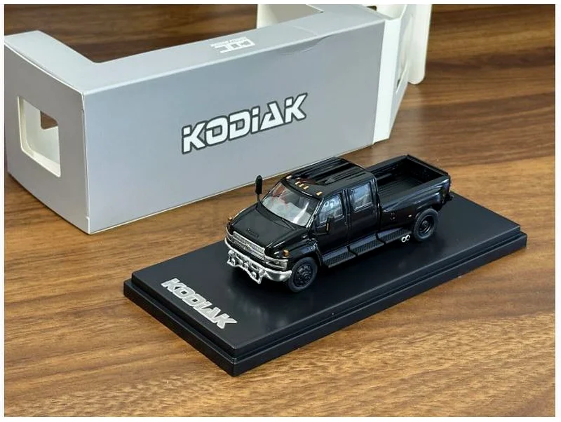 Chevy Kodiac 1/64 Diecast chevrolet C450062864707272579111