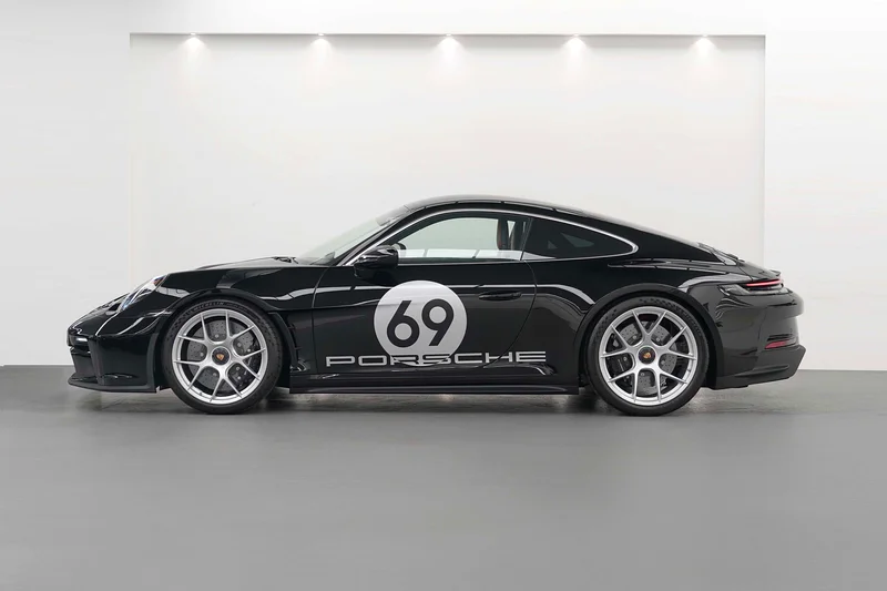2024 BRAND NEW CARRERA 911 ST 1 OF 1963 /  LIMITED EDITION / MANUAL GEAR / DEALER WARRANTY63226737667331111