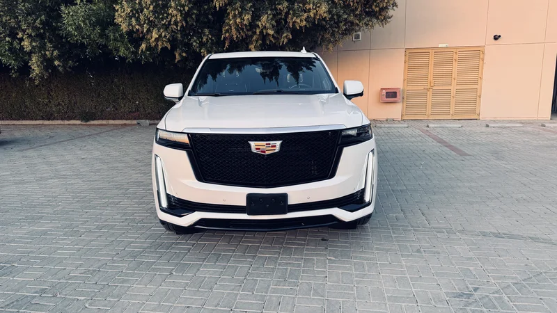 Cadillac Escalade Platinum 2022 very clean62934683147907111