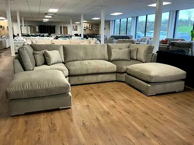 Luxurious L-Shaped Modern Sofa - Perfect for Your Living Room