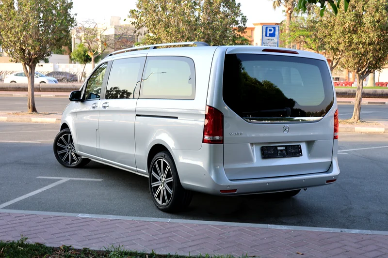 MERCEDES-BENZ V-class V250-2020-133000KM-GCC SPECS63163857854211114