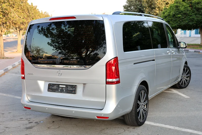 MERCEDES-BENZ V-class V250-2020-133000KM-GCC SPECS63163857854211113