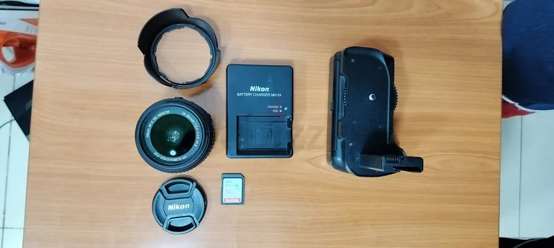 Nikon D5300 DSLR Camera62934688827779112
