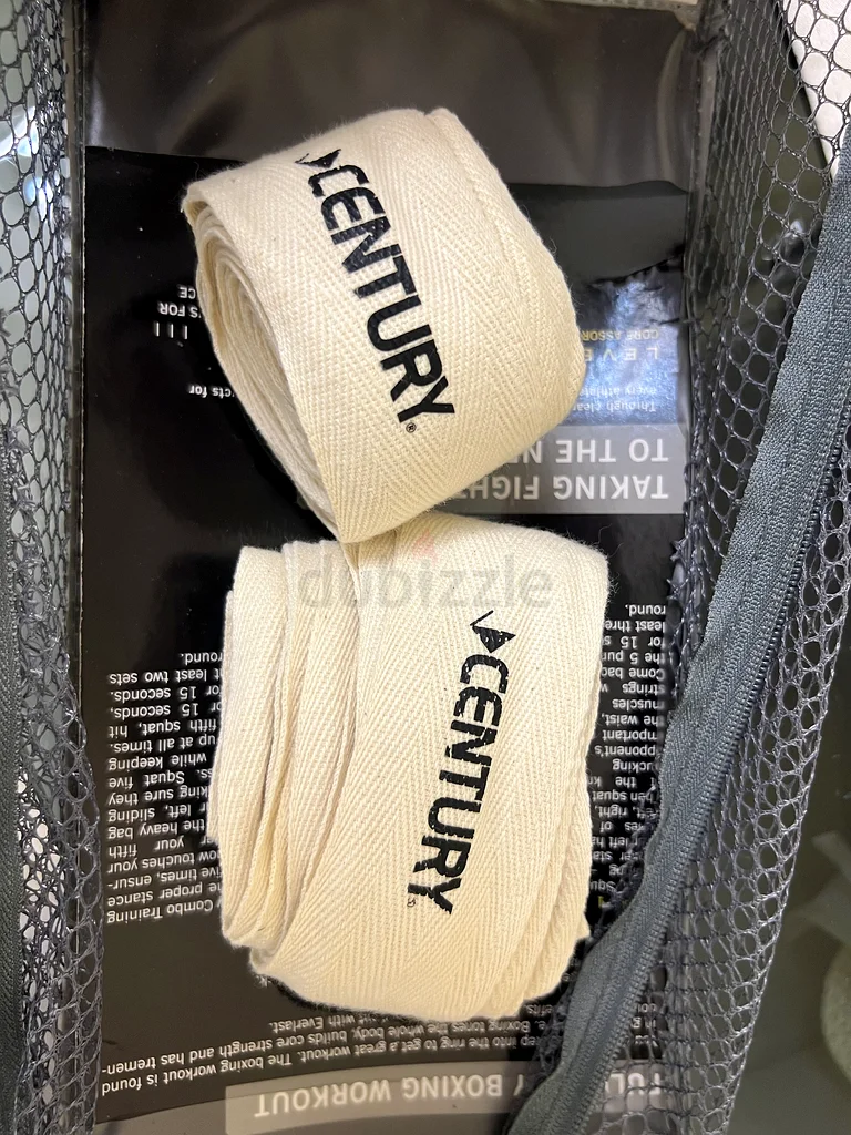 Get Ready to Rumble with Everlast Boxing Gloves!63241655534465114