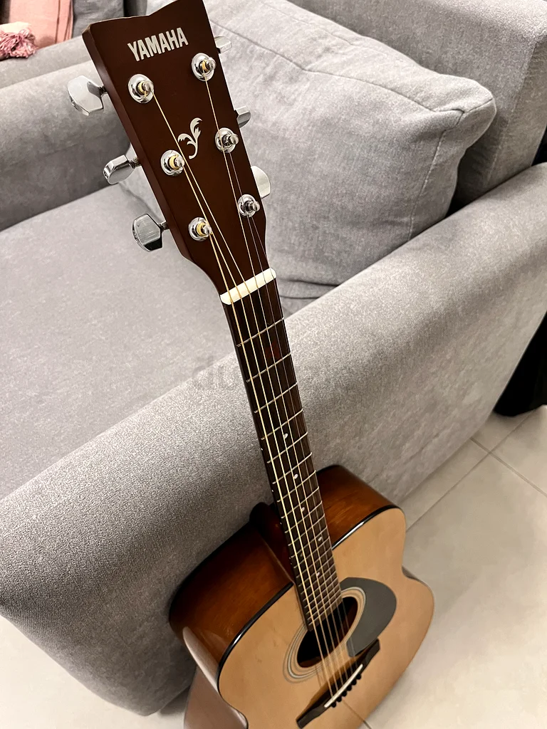 غيتار أكوستيك ياماها (طراز F310) طبيعي - مثالي للمبتدئين63173865000833113