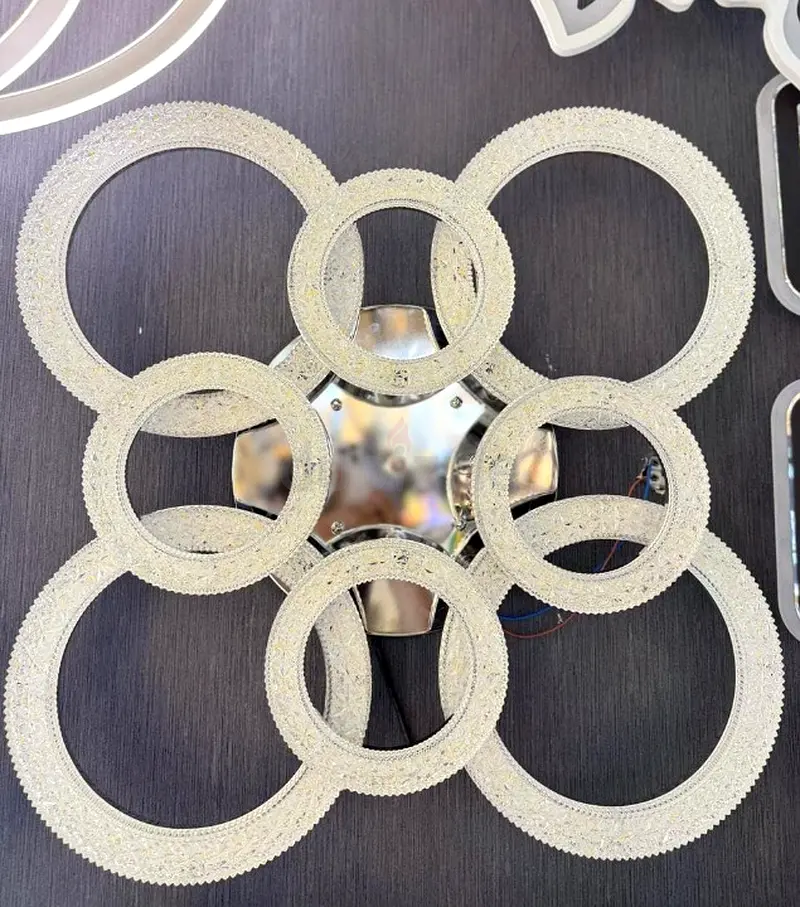 Elegant Round LED Ceiling Light - Perfect for Modern Interiors!