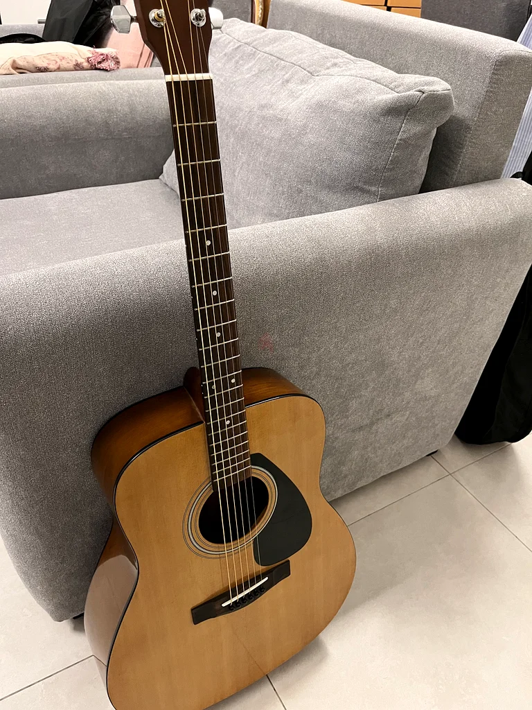 غيتار أكوستيك ياماها (طراز F310) طبيعي - مثالي للمبتدئين63173865000833112