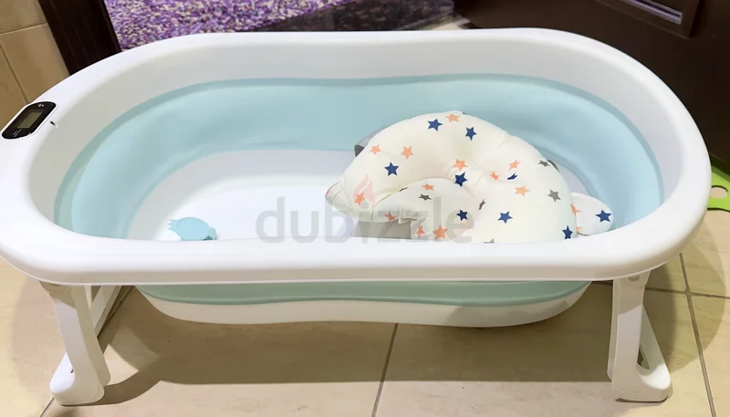 Stylish and Space-Saving Adjustable Baby Bathtub63198142270978111