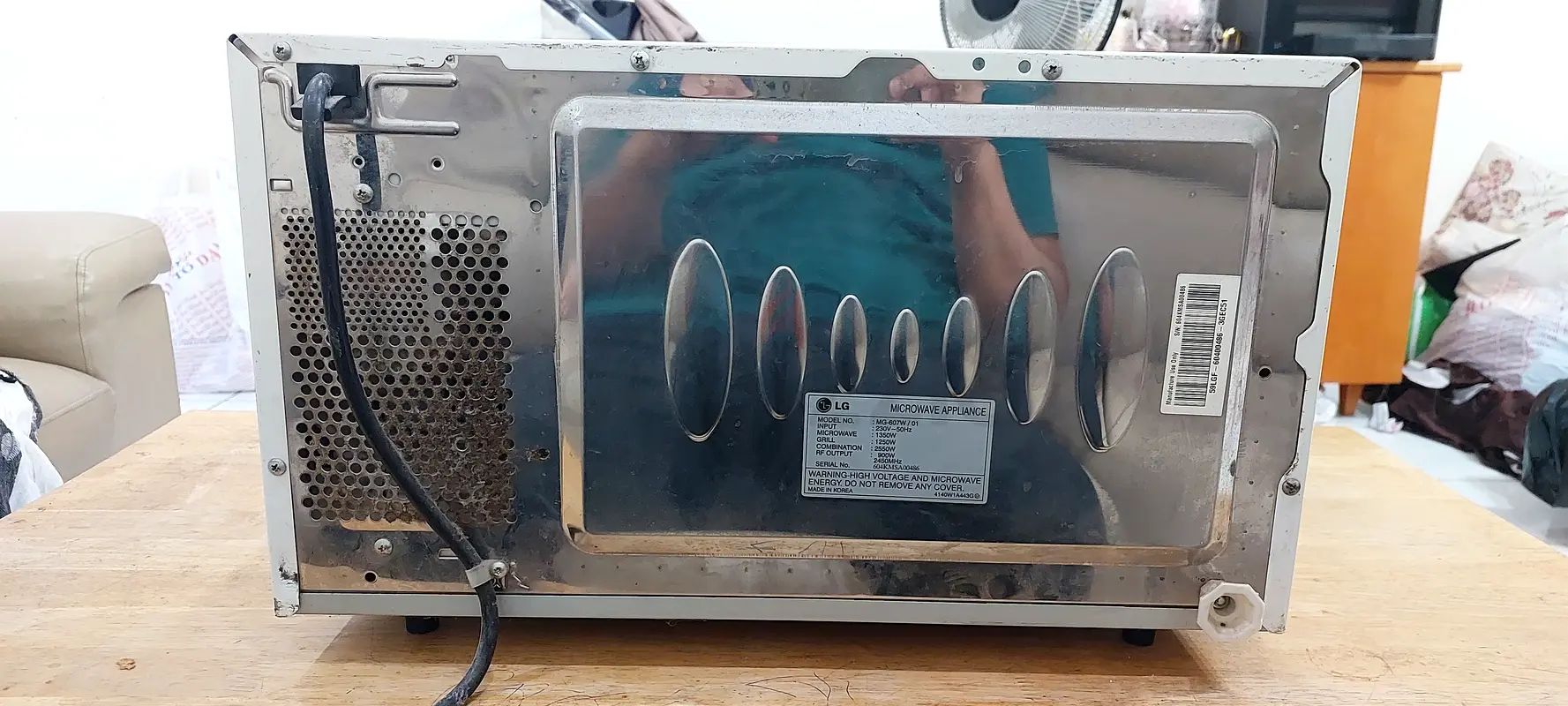 LG Microwave Oven - Convenient  Efficient Cooking!63248756601347112