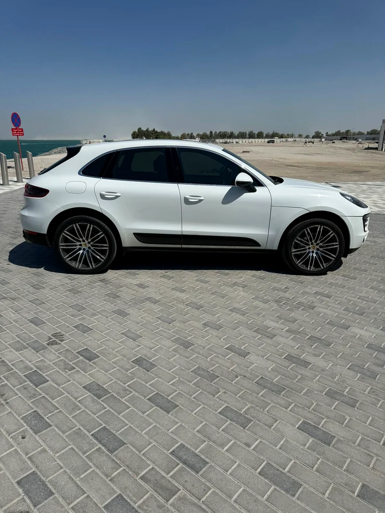 بorsche ماكان S لعام 2015 في حالة ممتازة63150022395011114