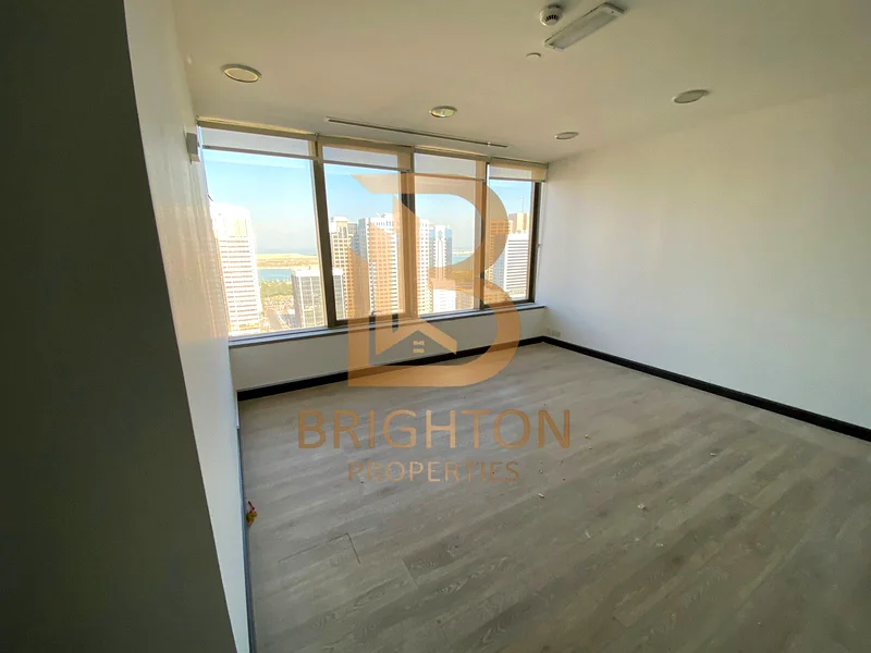 Vacant Office| Prime Location| Spacious Office Space62868792031619112