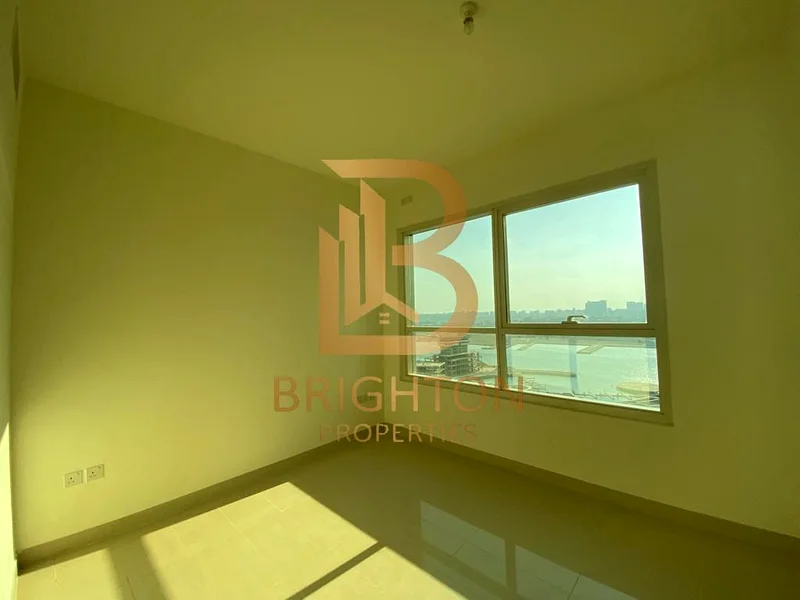 Vacant Office| Prime Location| Spacious Office Space62868792031619111