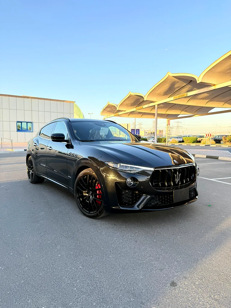 MASERATI LAVENTE 2020 BLACK WITH RED INTERIOR FRESH JAPAN IMPORT IMECULATE CONDITION REASONABLE PRIC63221823911299112
