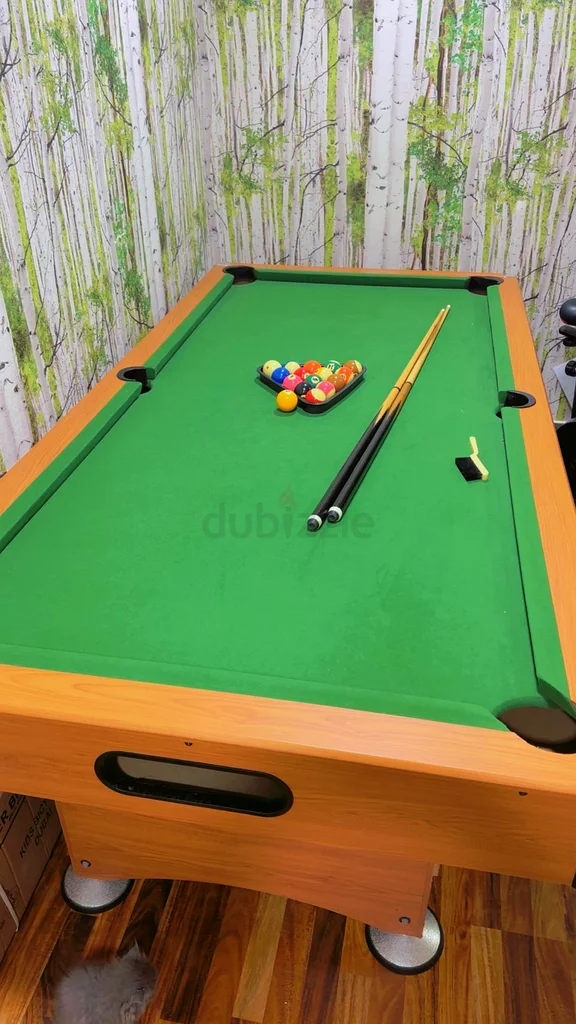 طاولة بلياردو فاخرة - حالة رائعة!63170853343361113
