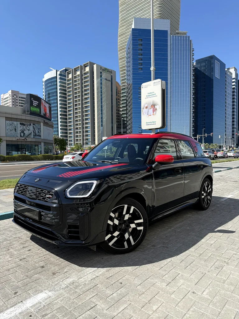 2025 ميني كانتريمان S مع مجموعة JCW. ضمان لمدة 3 سنوات / خدمة مجانية لمدة 3 سنوات. تأمين مجاني / تظليل النوافذ633985246577931113
