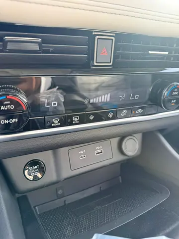 2025 Nissan X-TRAIL — фото 14