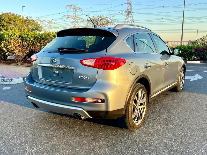 إنفيني QX50 فاخرة 2017، بمواصفات كاملة، وسجل صيانة كامل، مواصفات دول مجلس التعاون الخليجي63173843527299113