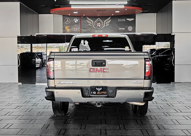 AED 1,180 P.M | 2017 GMC Sierra | All Terrain | GCC63174775864193114