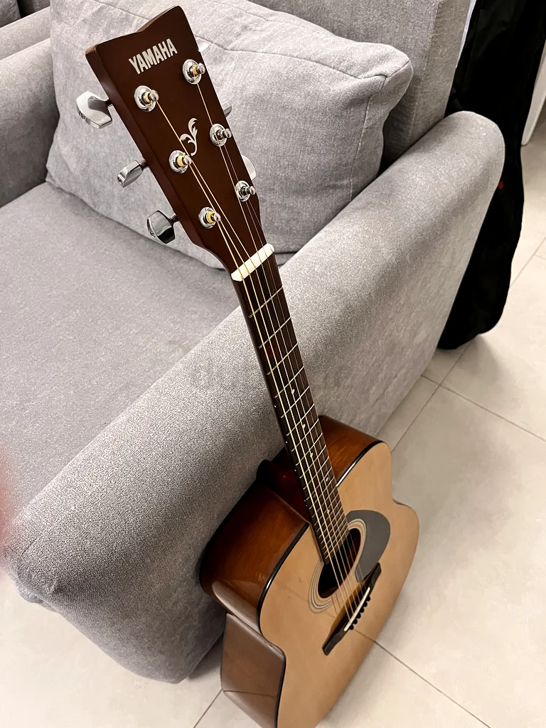 غيتار أكوستيك ياماها (طراز F310) طبيعي - مثالي للمبتدئين63173865000833111