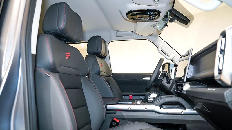 T2 Luxury Defender Kit | AED 2,481 PM | Up to 3 Years Unlimited Warranty63176167368706114