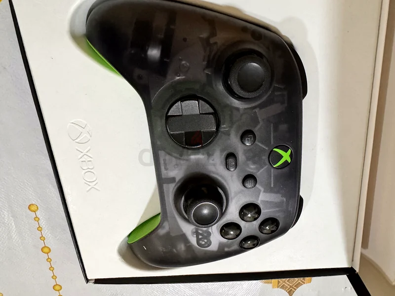وحدة تحكم Xbox بمناسبة الذكرى السنوية العشرين63230710075137111