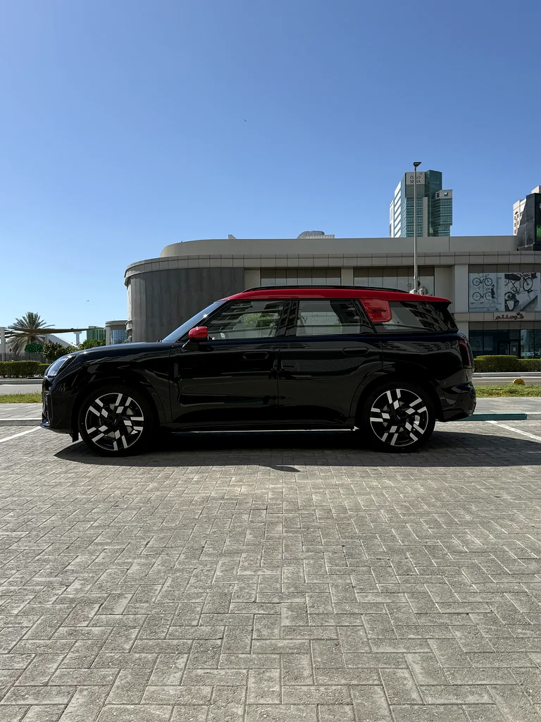 2025 ميني كانتريمان S مع مجموعة JCW. ضمان لمدة 3 سنوات / خدمة مجانية لمدة 3 سنوات. تأمين مجاني / تظليل النوافذ63398524657793113