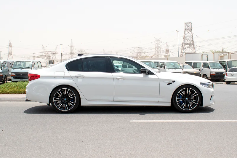 2018 - BMW M5- IMMACULATE CONDITION - ONLY 24,000 KM DONE63161068741634113