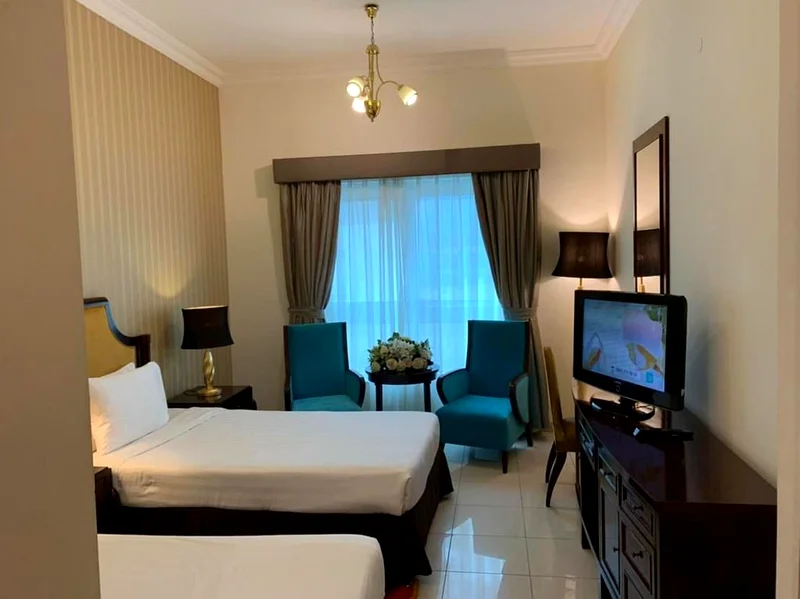 Spacious two-bedroom apartment | Fully furnished | Close to metro station  | All bills included62885227682433111