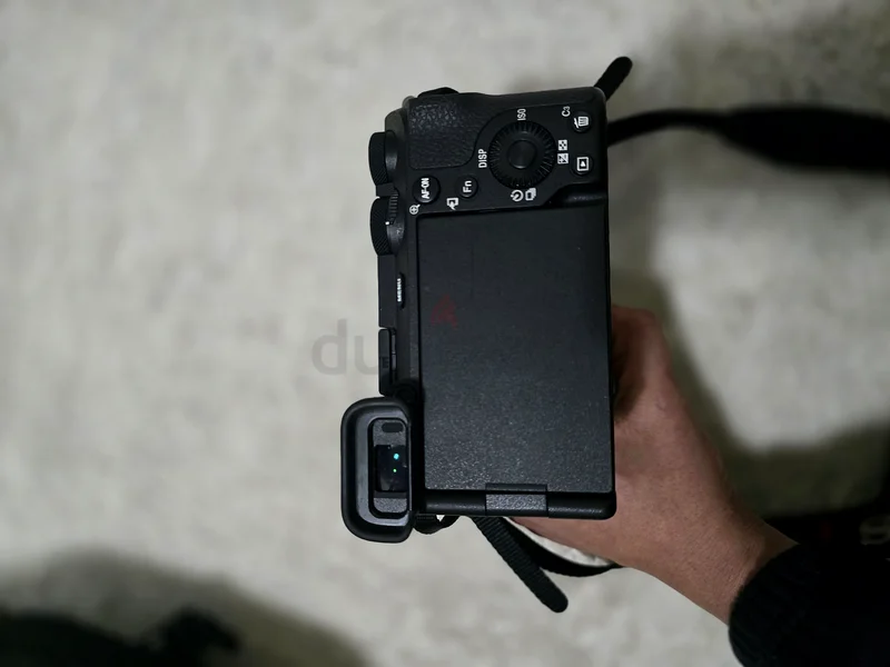 Sony Mirrorless Camera with Zoom Lens for Sale! Great Condition!63172221291521114