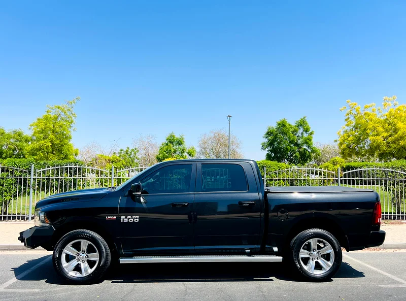 Dodge Ram Hemi 5.7 L  Complete Desert Kits Agency Maintain 1500 4-Door Pickup Truck 2017 | GCC Specs63135493430785114