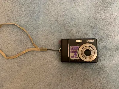 BENQ DC _ C1250 CAMERA