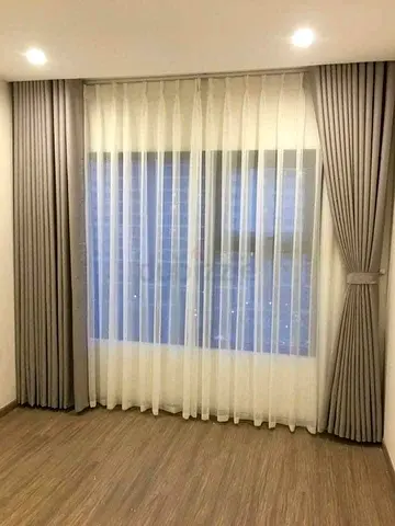 Curtain