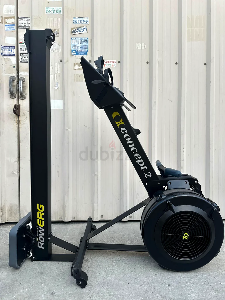 جهاز تمارين التجديف Concept2 pm5 تقريبًا جديد629316711754251127