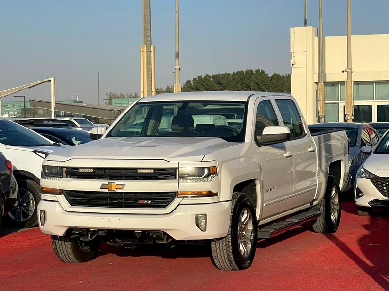 2018 | Chevrolet Silverado LT | V8 I GCC | Ref#61263172649399809112