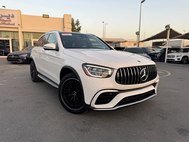 Mercedes GLC300 4MATIC - Clean title - Excellent condition63158801466115111