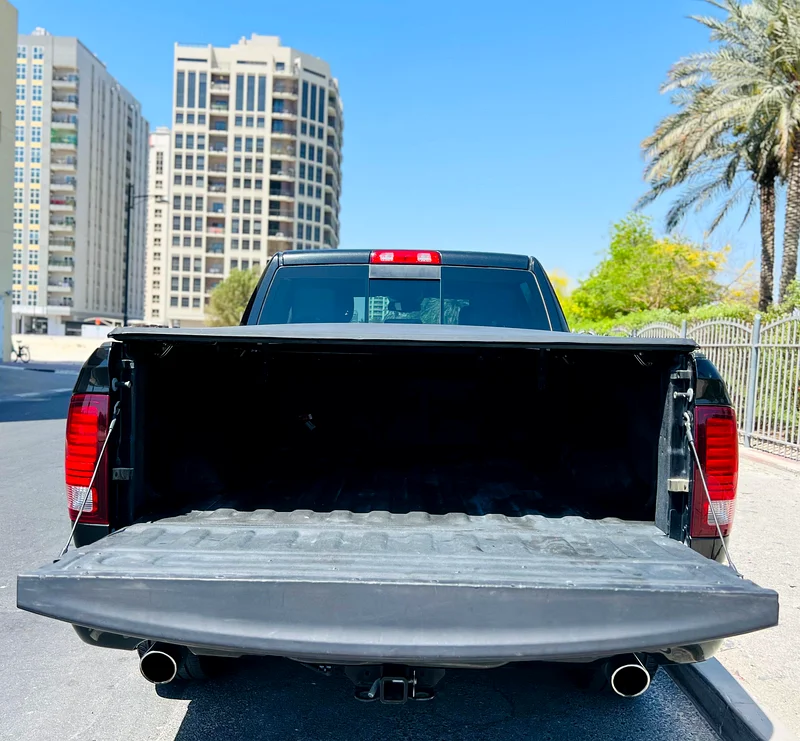 Dodge Ram Hemi 5.7 L  Complete Desert Kits Agency Maintain 1500 4-Door Pickup Truck 2017 | GCC Specs63135493430785113
