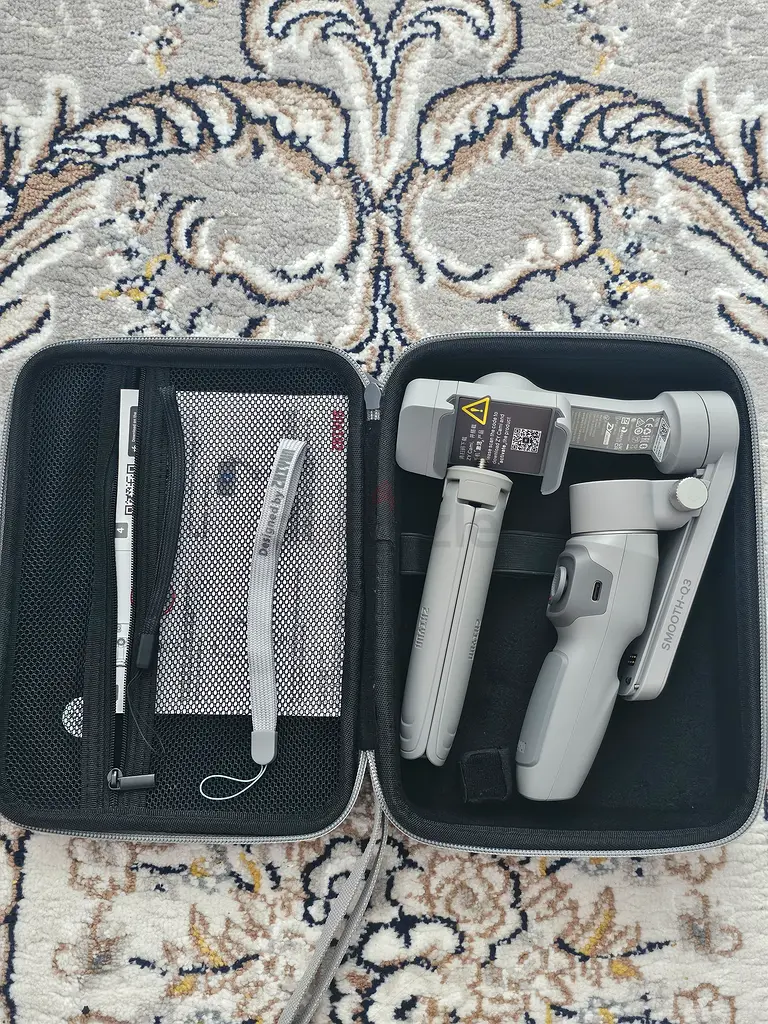 ZHIYUN  Smooth Q3 Smartphone Gimbal Stabitabilize