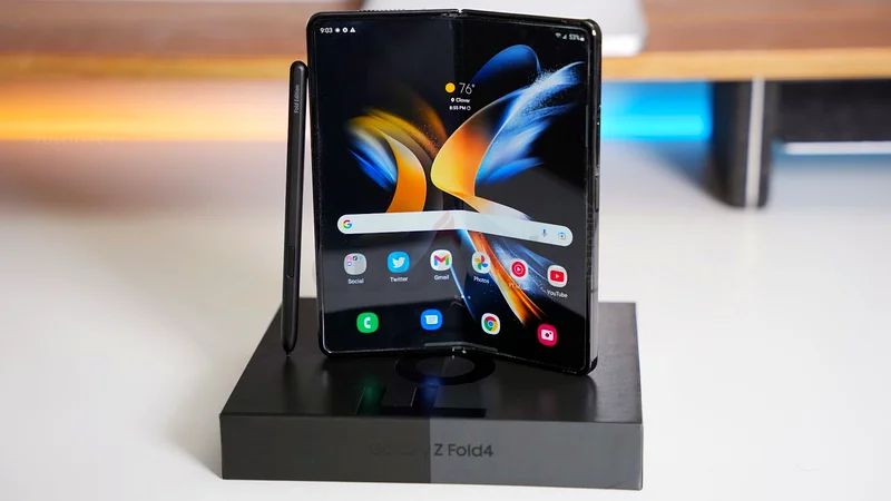 Samsung Galaxy Z Fold 4 - Unfold Your Potential!63264083162371112