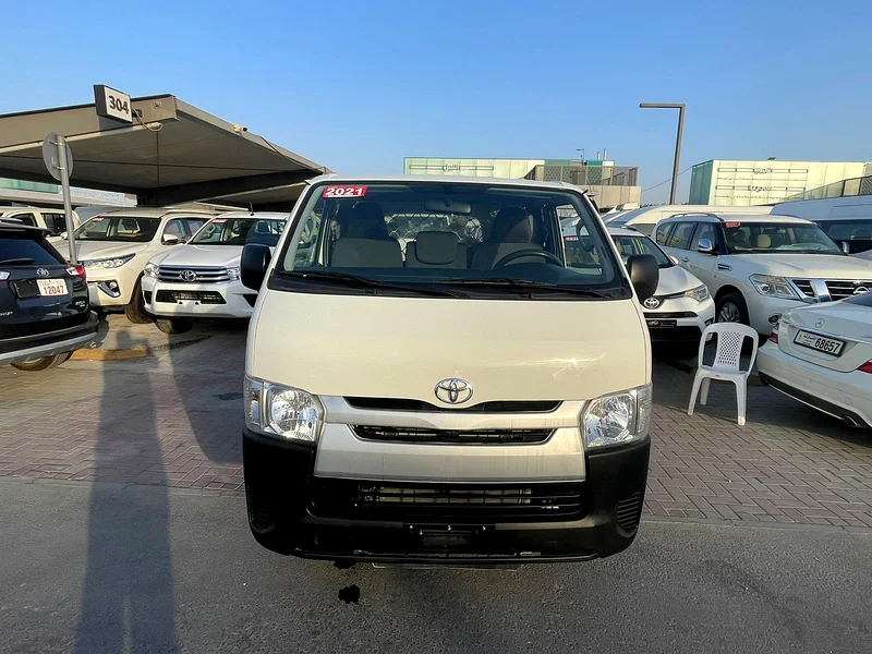 2021 Toyota Hiace Cargo63166156468098112
