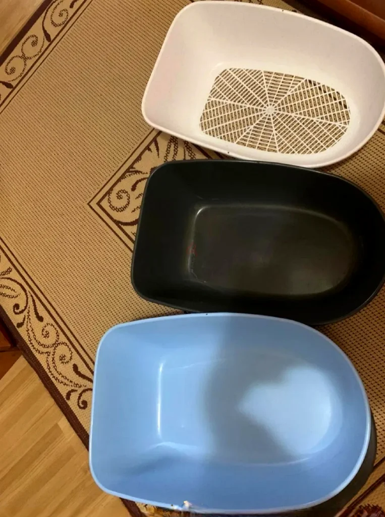 علبة فضلات ثلاثية الأجزاء من تريكس بيرتو للقطط!63232647766275112