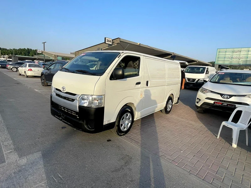 2021 Toyota Hiace Cargo63166156468098111