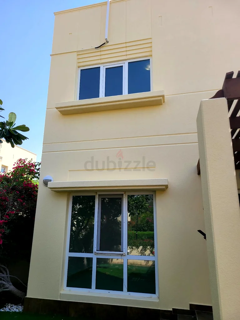PROFESSIONAL, MOVE IN/OUT PAINTING – LOW COST, HIGH QUALITY WORK62933698743298112