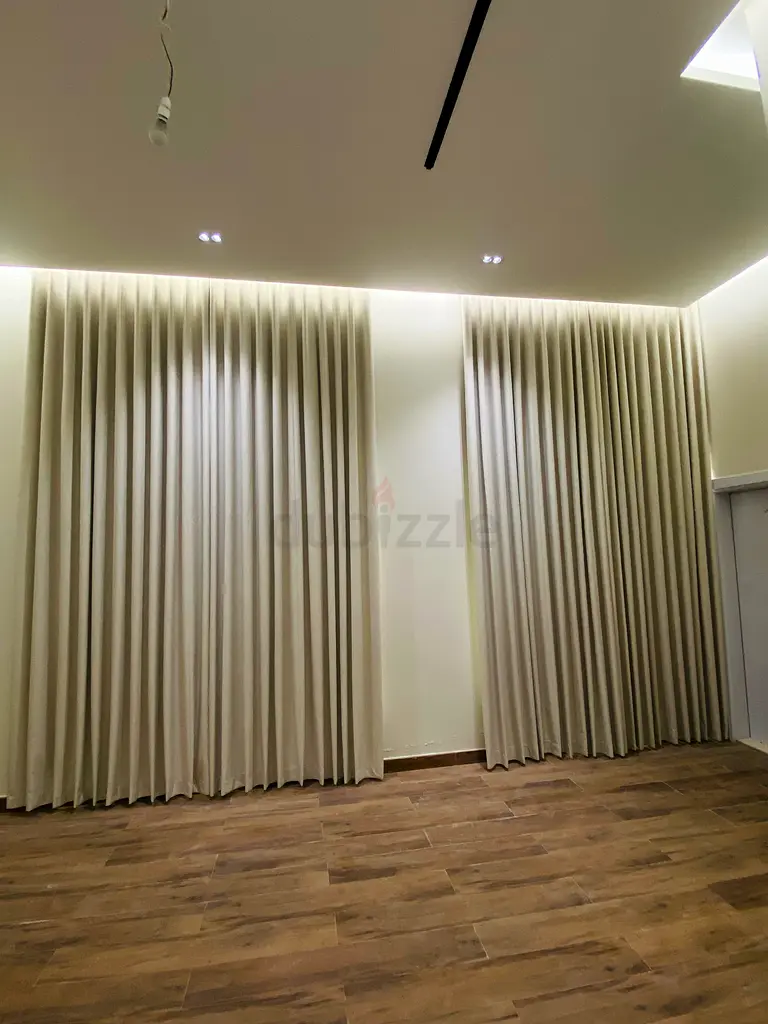 Curtain  blinds63221343768705111