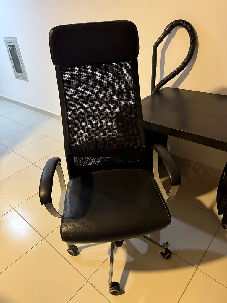 Office table with chair63219826955395112