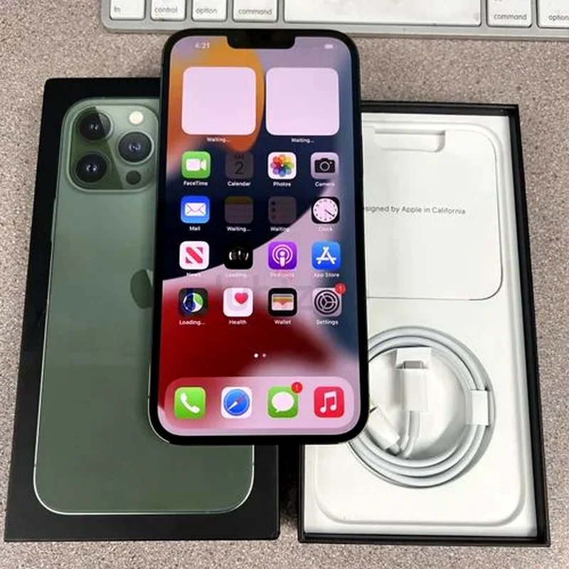 Pristine iPhone 13 Pro Max 256 - Unleash Your Style!63267358433665111