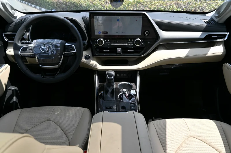 TOYOTA HIGHLANDER Limited For export only63150948722946113
