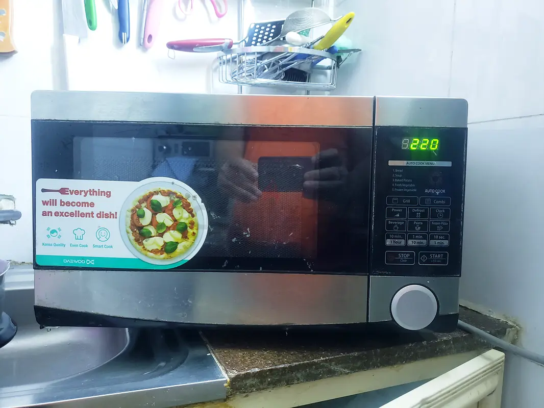 Daewoo Smart Cook Microwave - Culinary Perfection Awaits!