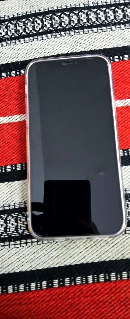 آيفون 12 (64 جيجابايت) مستخدم وكأنه جديد، بطارية 87٪63215381999618112