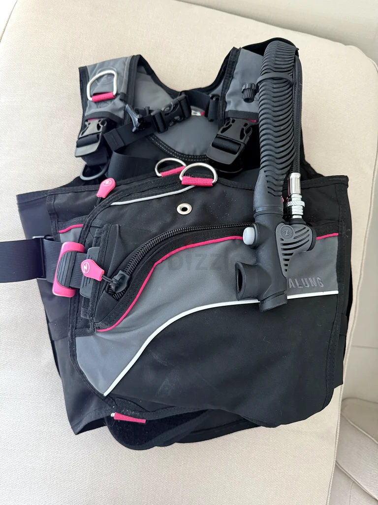 Aqualung ProHD BCD - للسيدات - الحجم ML - وكأنه جديد! تم تخفيض السعر!63241658789505113