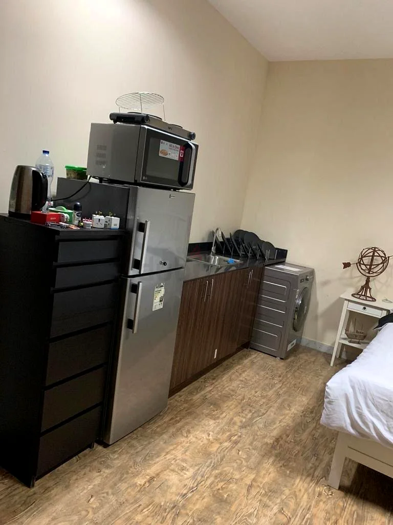 Studio room63143963189890111